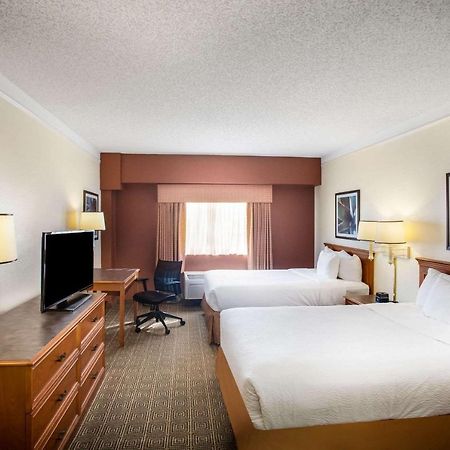 La Quinta Inn By Wyndham Austin Capitol / Downtown מראה חיצוני תמונה