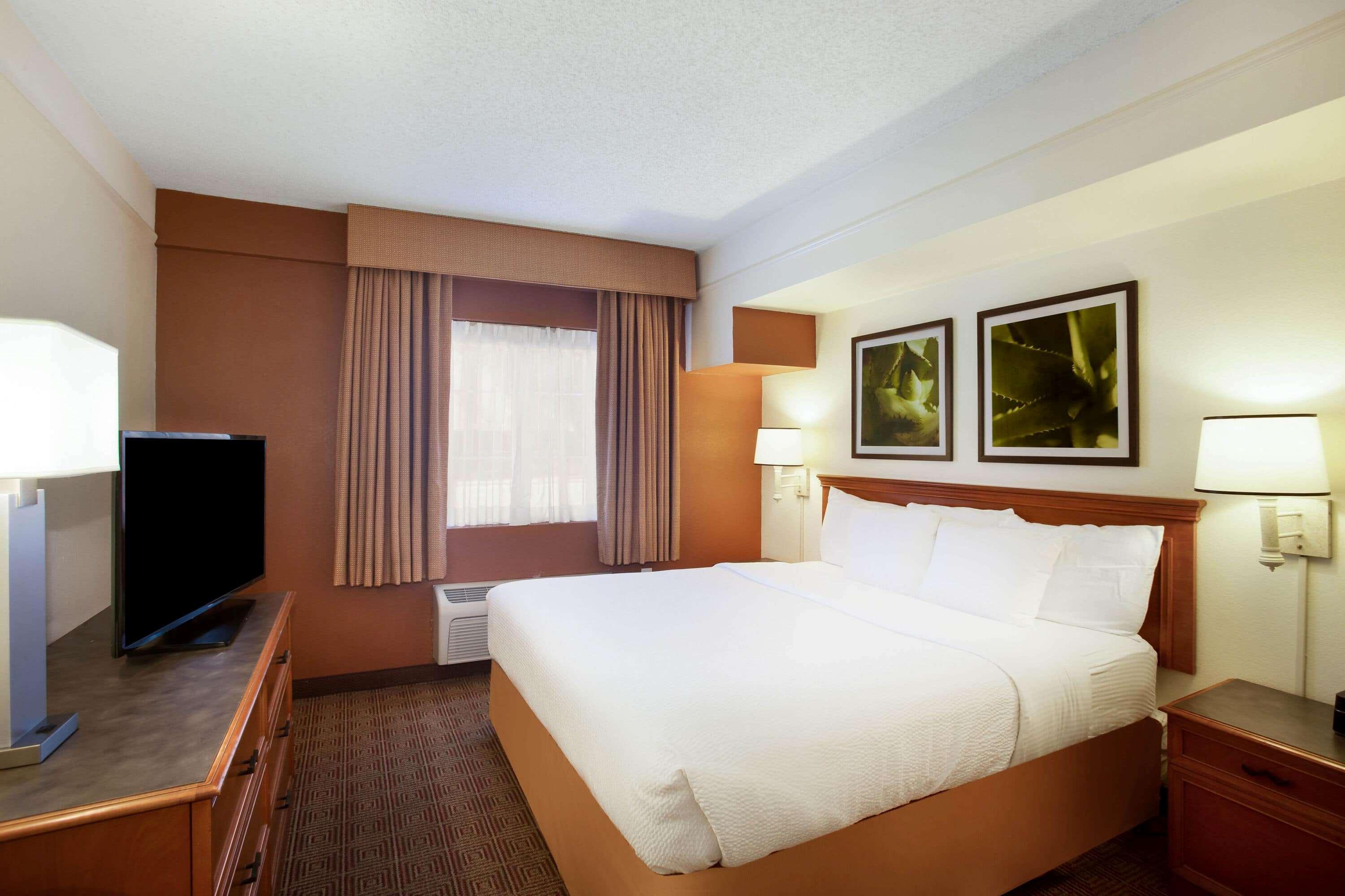 La Quinta Inn By Wyndham Austin Capitol / Downtown מראה חיצוני תמונה