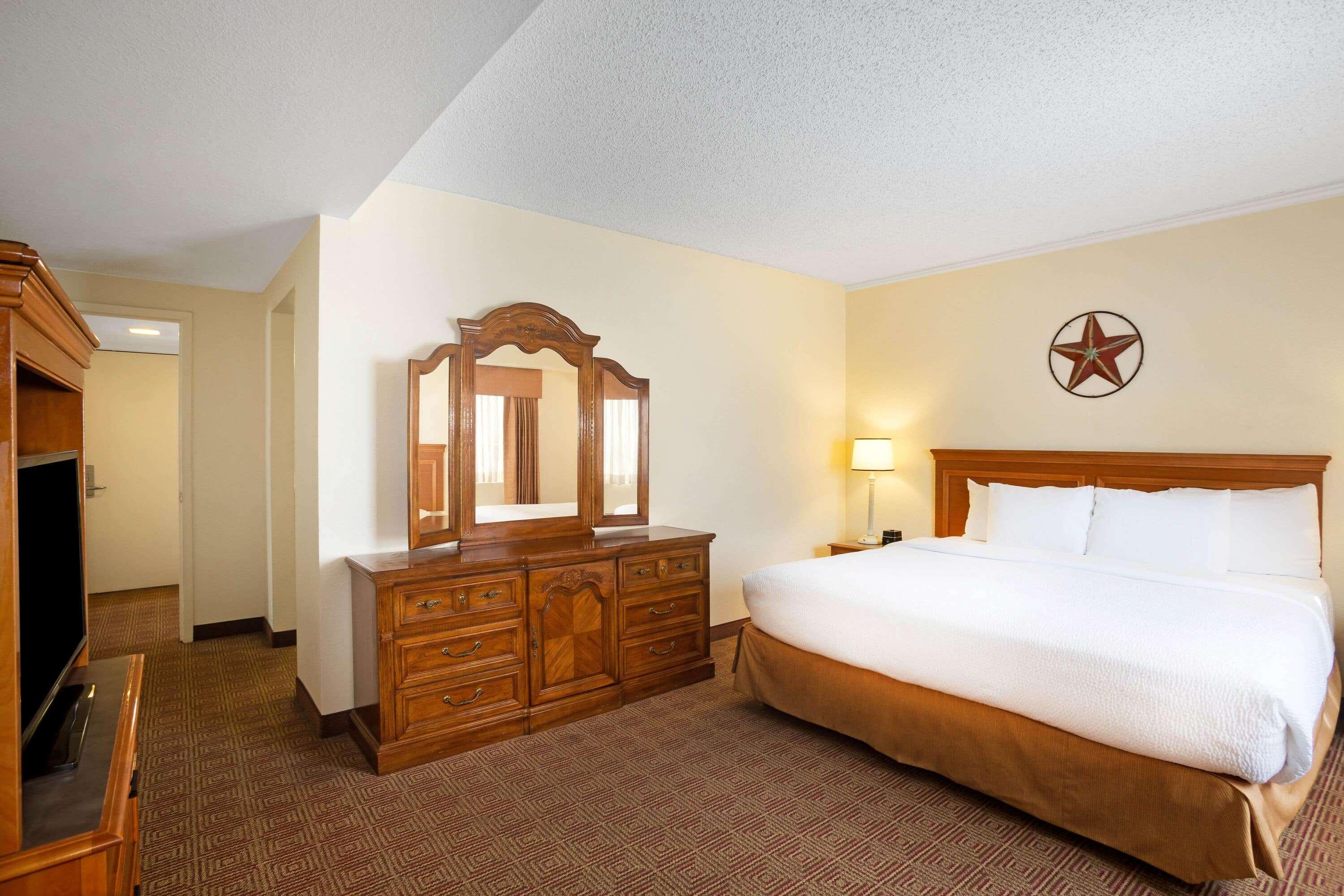 La Quinta Inn By Wyndham Austin Capitol / Downtown מראה חיצוני תמונה