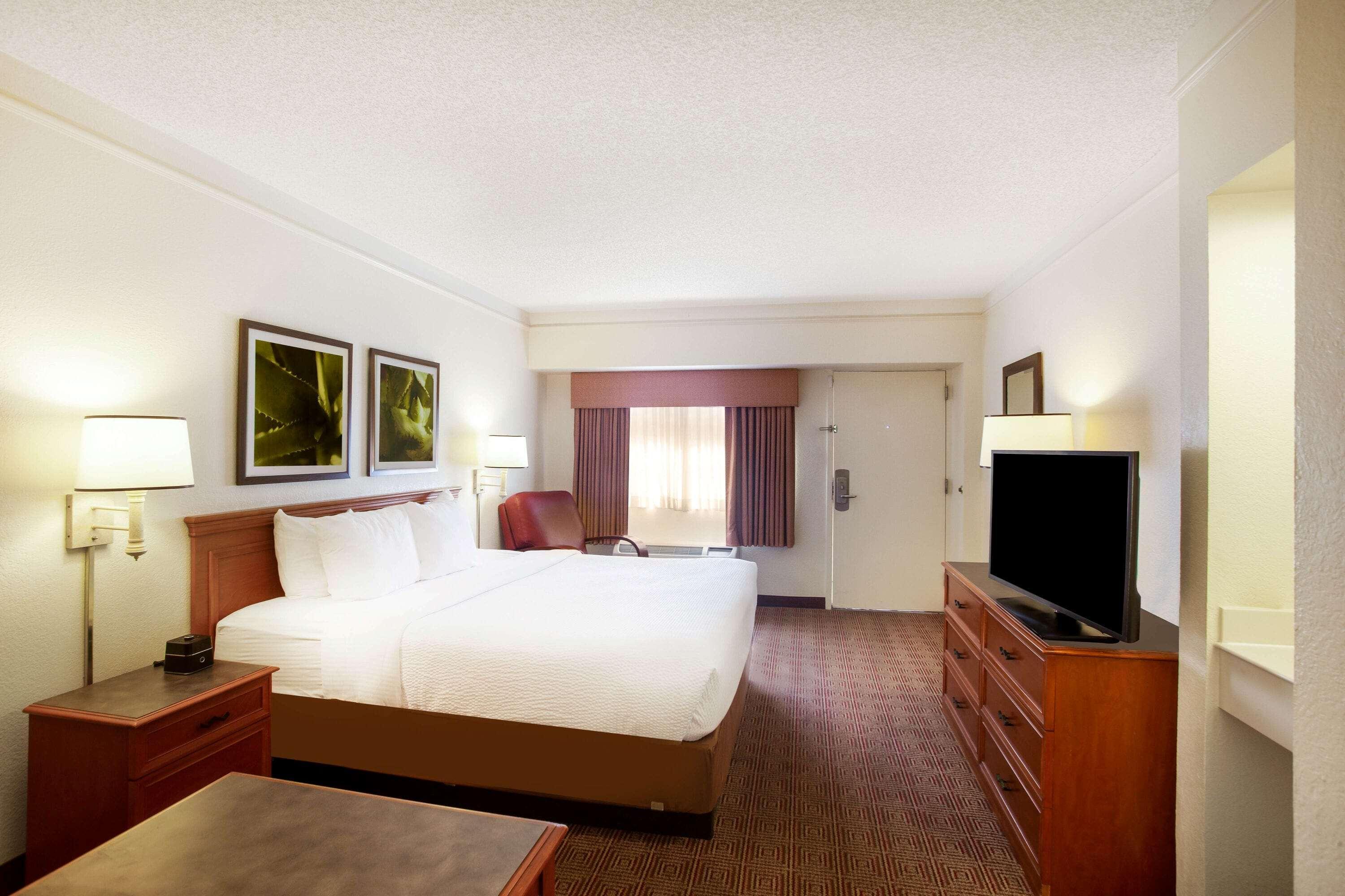 La Quinta Inn By Wyndham Austin Capitol / Downtown מראה חיצוני תמונה