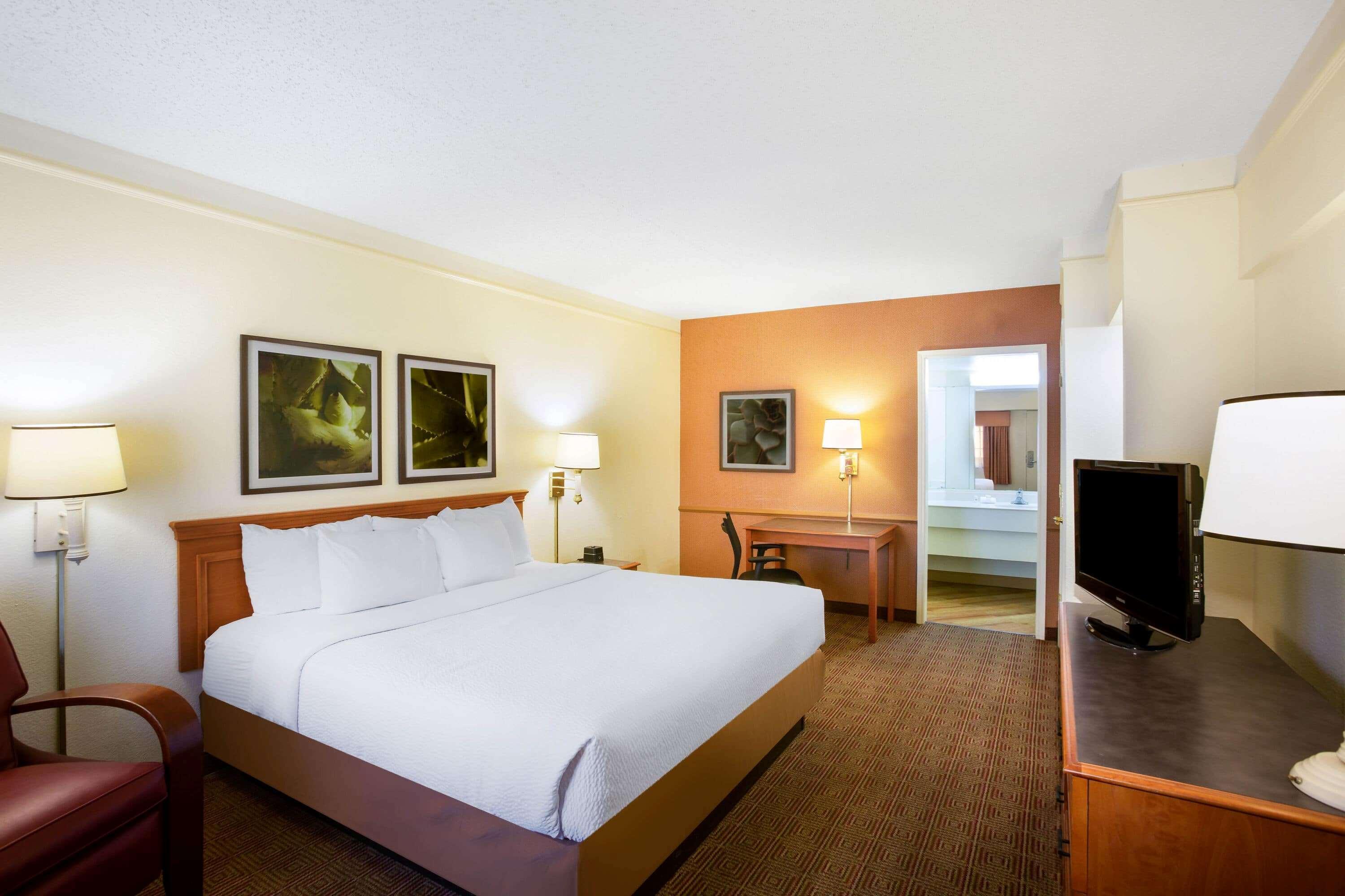 La Quinta Inn By Wyndham Austin Capitol / Downtown מראה חיצוני תמונה