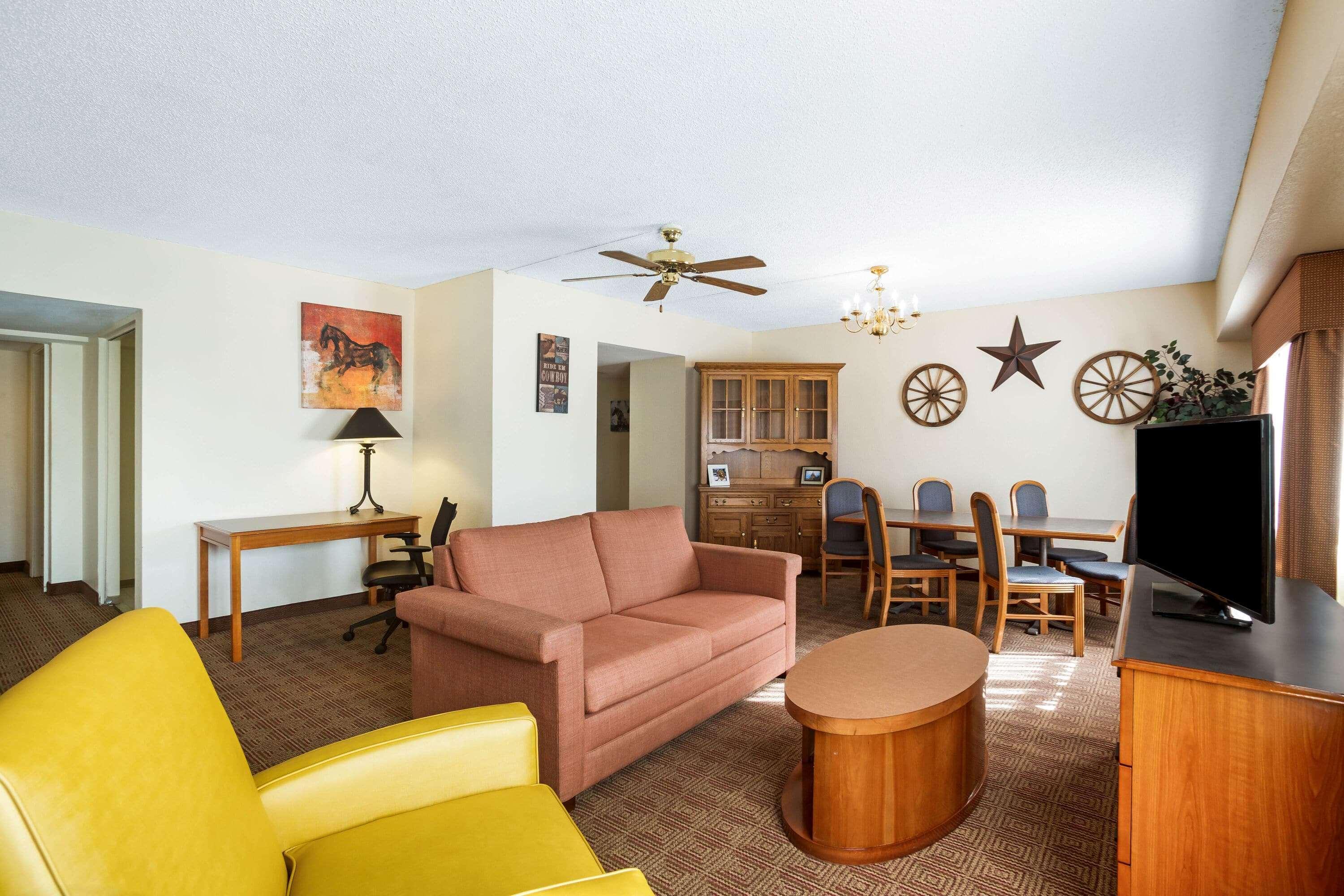 La Quinta Inn By Wyndham Austin Capitol / Downtown מראה חיצוני תמונה