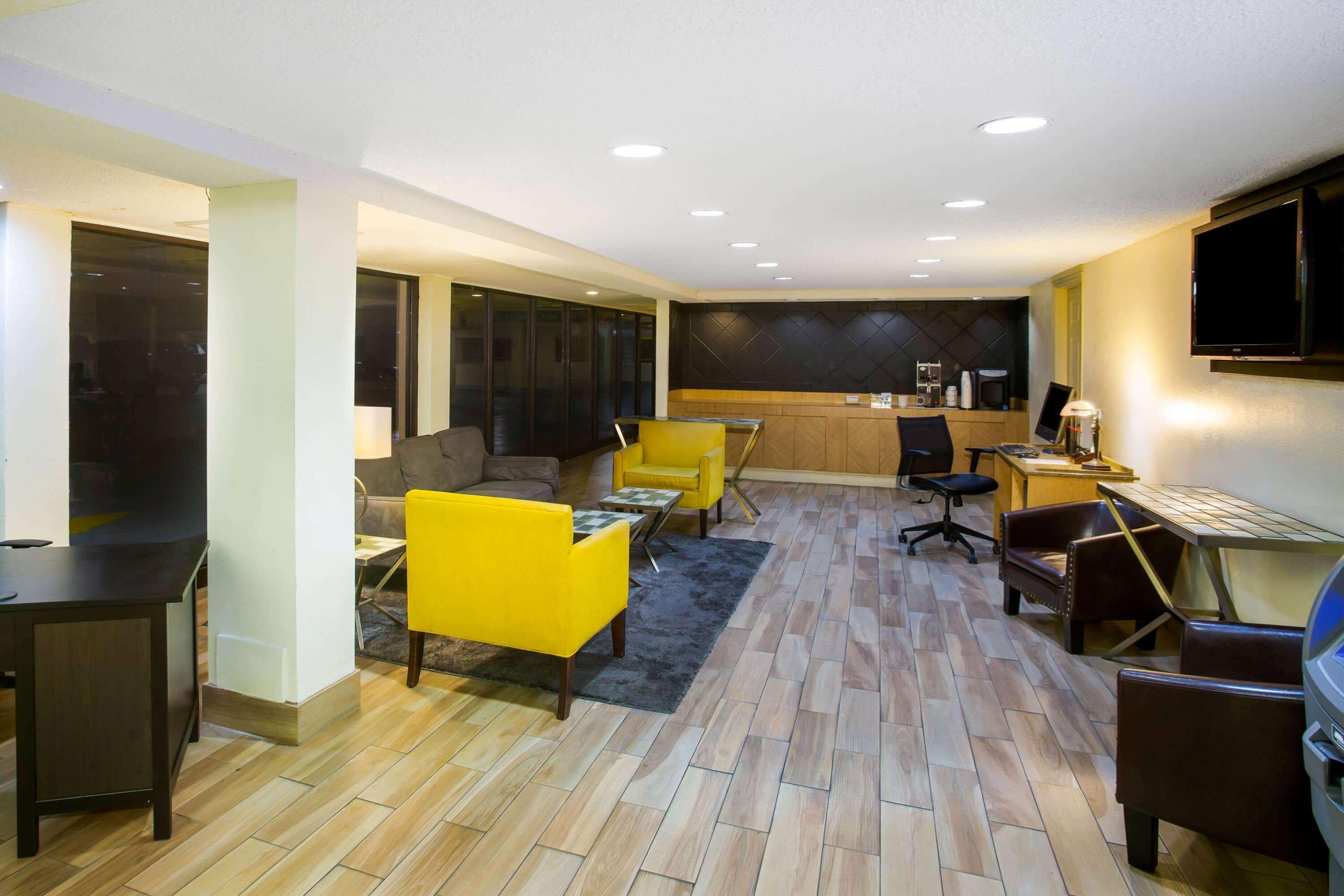 La Quinta Inn By Wyndham Austin Capitol / Downtown מראה חיצוני תמונה