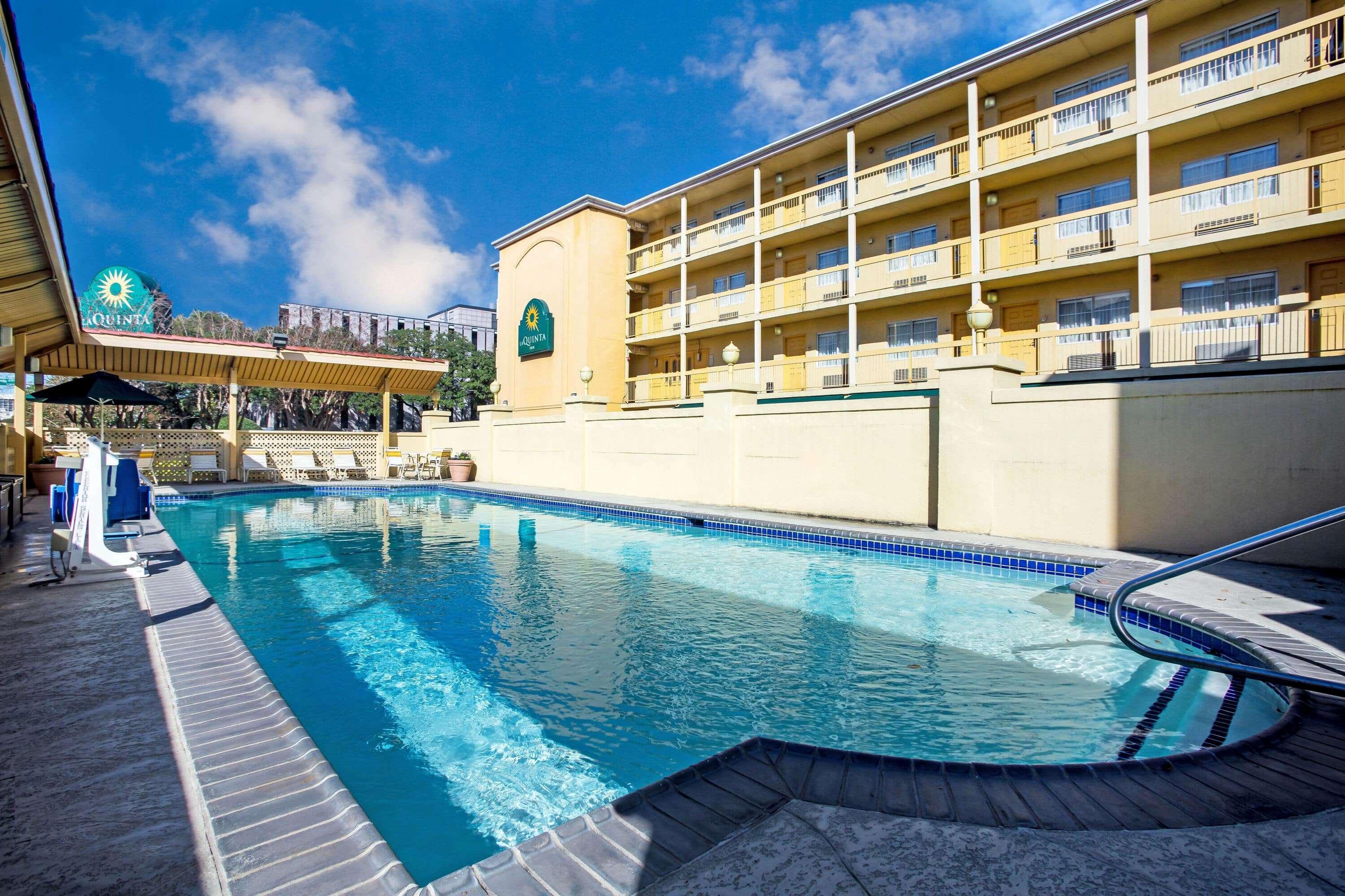 La Quinta Inn By Wyndham Austin Capitol / Downtown מראה חיצוני תמונה