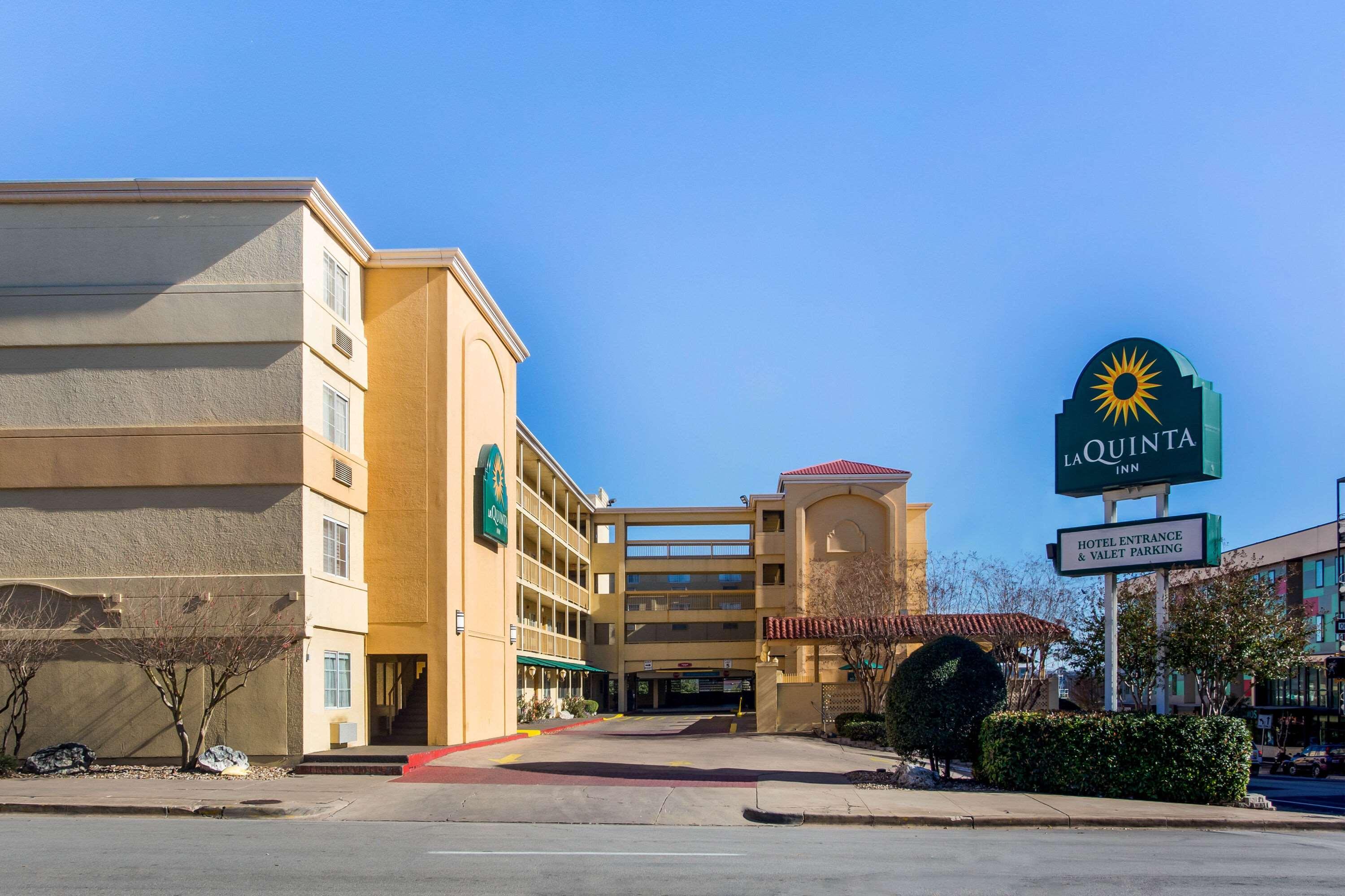 La Quinta Inn By Wyndham Austin Capitol / Downtown מראה חיצוני תמונה